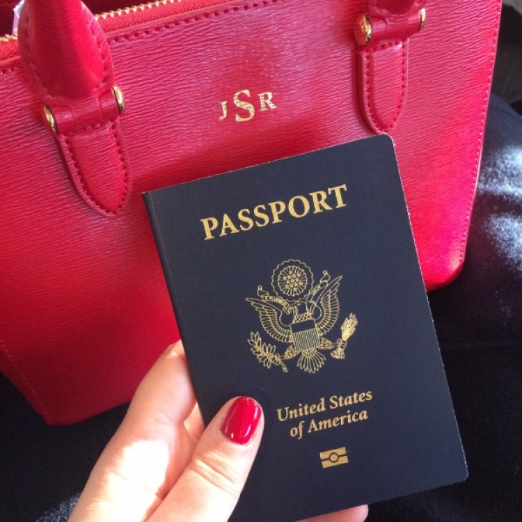 passport-photo-monogram-handbag-600x600